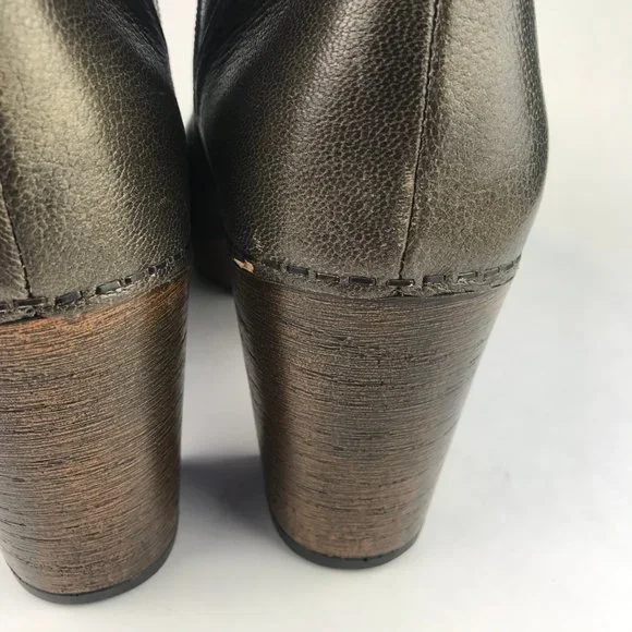 Dansko Metallic Gray Leather clogs - Picture 8 of 8